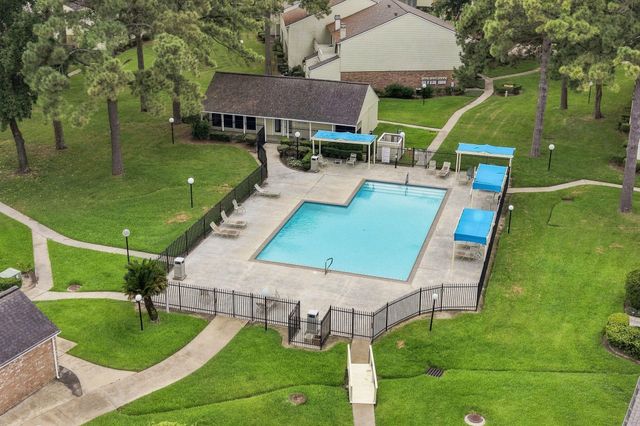 14515 Wunderlich Drive 305, Houston, TX 77069