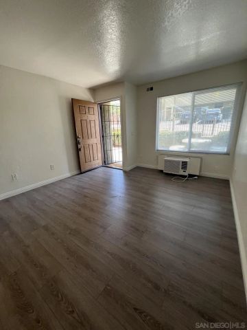1681 BAYVIEW HEIGHTS 31, San Diego, CA 92105