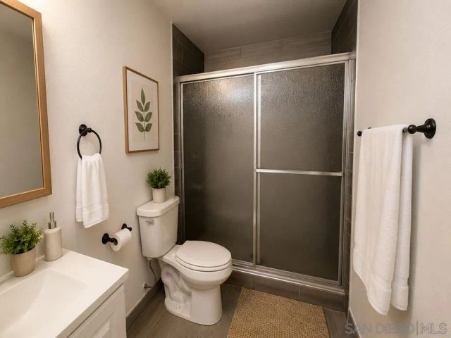 1681 BAYVIEW HEIGHTS 31, San Diego, CA 92105