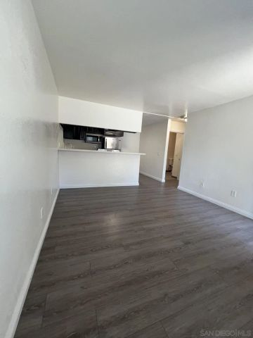 1681 BAYVIEW HEIGHTS 31, San Diego, CA 92105