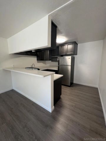 1681 BAYVIEW HEIGHTS 31, San Diego, CA 92105