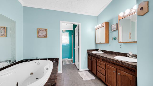 14805 W 109th Avenue, Dyer, IN 46311