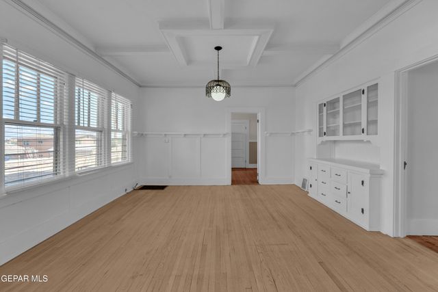 3118 E Yandell Drive, El Paso, TX 79903