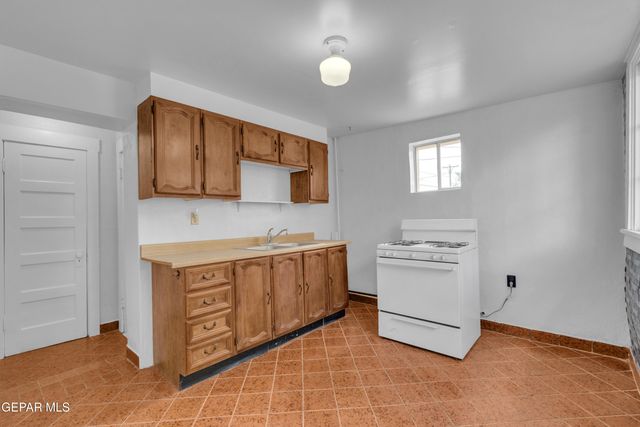 3118 E Yandell Drive, El Paso, TX 79903