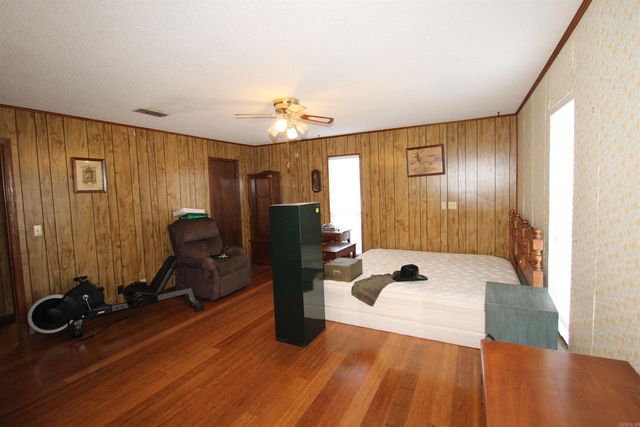 612 Sanders Dr, Redfield, AR 72132