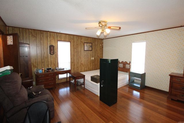 612 Sanders Dr, Redfield, AR 72132