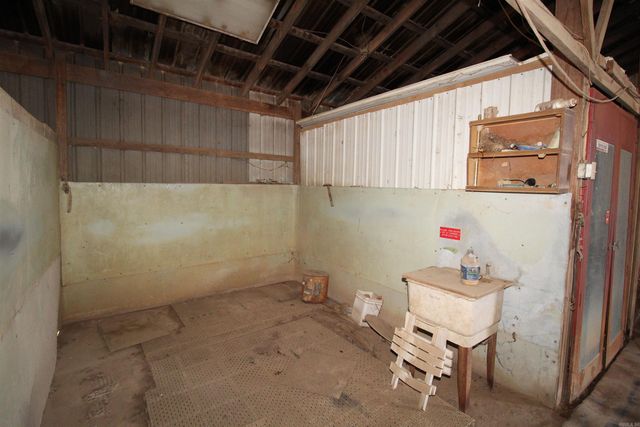 612 Sanders Dr, Redfield, AR 72132