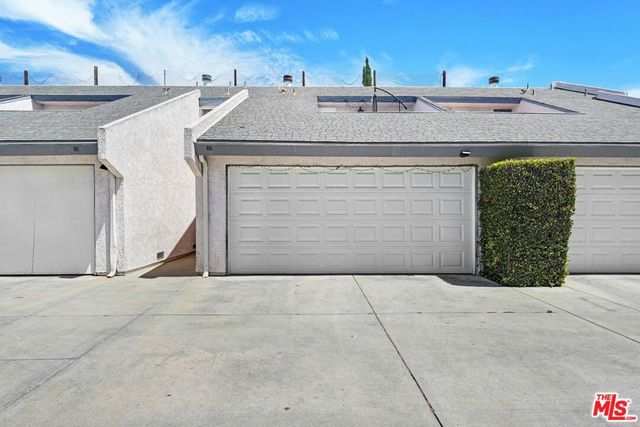 21333 Lassen Street 8B, Los Angeles, CA 91311