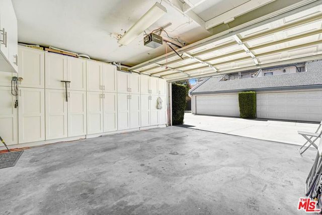 21333 Lassen Street 8B, Los Angeles, CA 91311