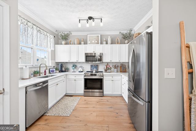 4668 Beacon Ridge Lane, Flowery Branch, GA 30542