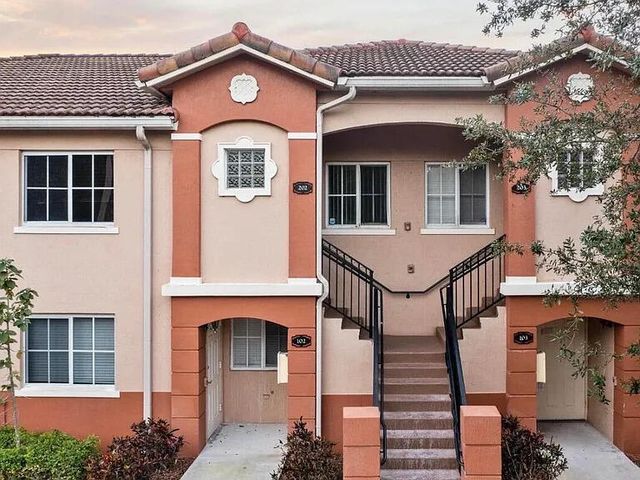 3770 N Jog Road 202, West Palm Beach, FL 33411