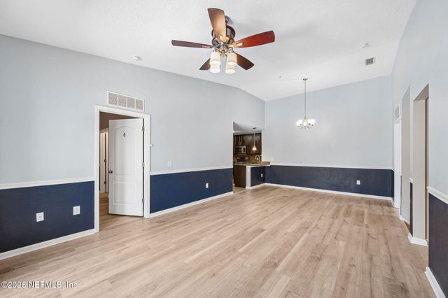 201 LARKIN Place 105, St. Johns, FL 32259