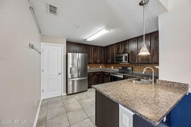 201 LARKIN Place 105, St. Johns, FL 32259