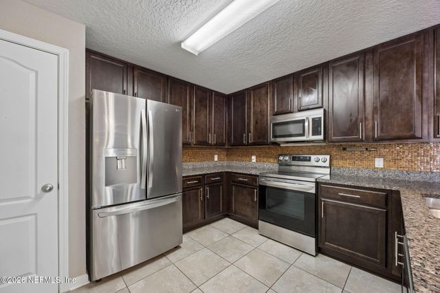 201 LARKIN Place 105, St. Johns, FL 32259