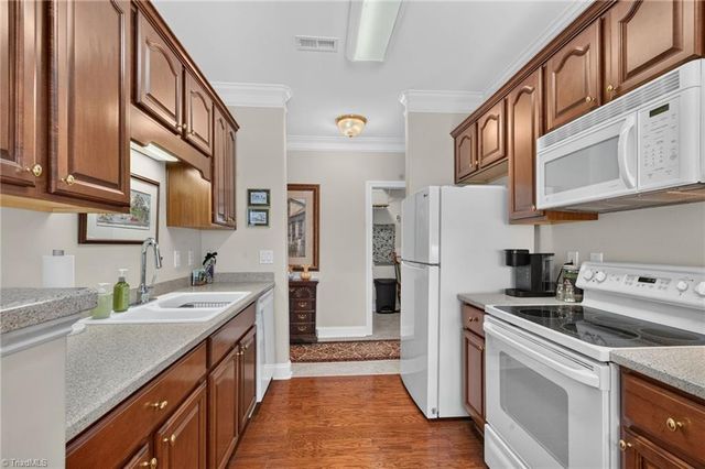 522 College Road 207, Greensboro, NC 27410