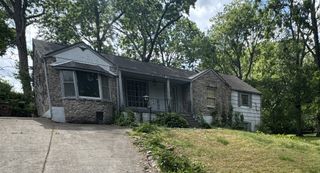 1404 Riverwood Dr, Nashville, TN 37216