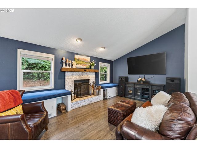 9480 Sw STALLION Ct, Beaverton, OR 97008