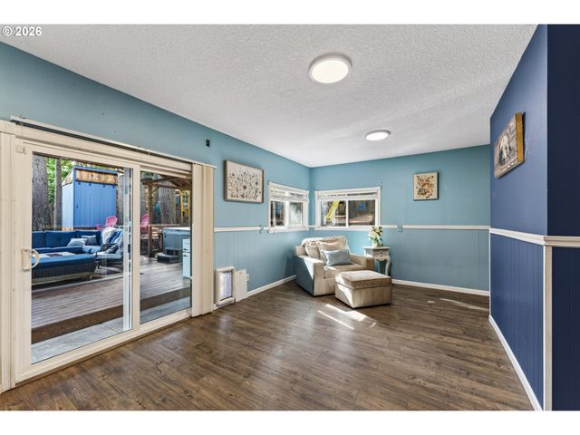 9480 Sw STALLION Ct, Beaverton, OR 97008