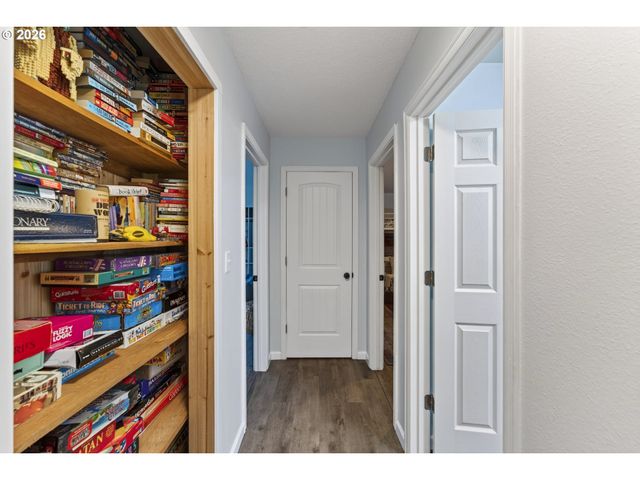9480 Sw STALLION Ct, Beaverton, OR 97008