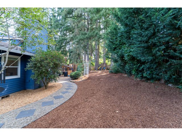 9480 Sw STALLION Ct, Beaverton, OR 97008