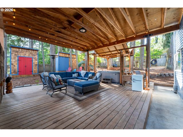 9480 Sw STALLION Ct, Beaverton, OR 97008