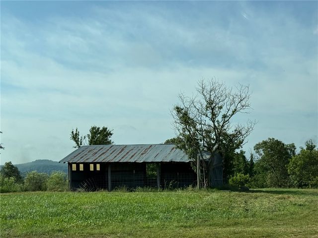 15117 Phelps Road, Siloam Springs, AR 72761