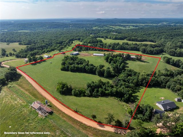 15117 Phelps Road, Siloam Springs, AR 72761