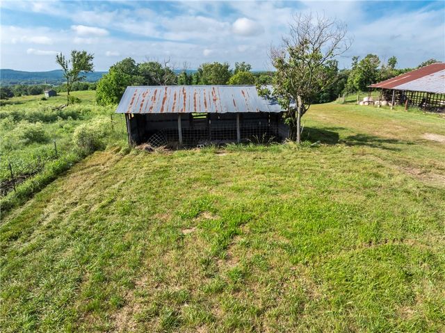 15117 Phelps Road, Siloam Springs, AR 72761