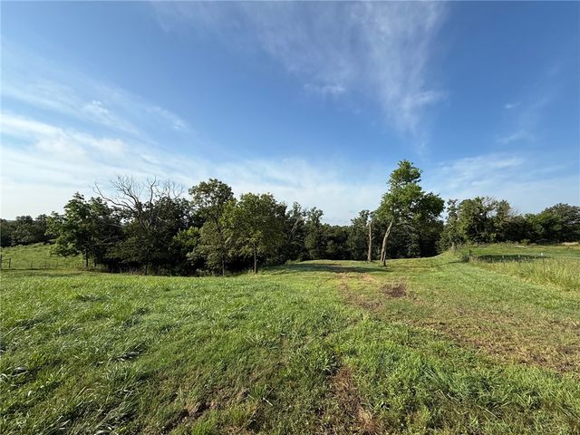 15117 Phelps Road, Siloam Springs, AR 72761