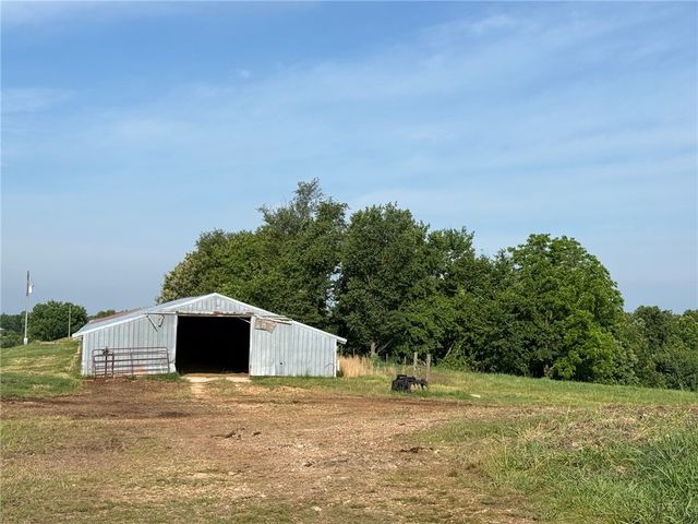 15117 Phelps Road, Siloam Springs, AR 72761