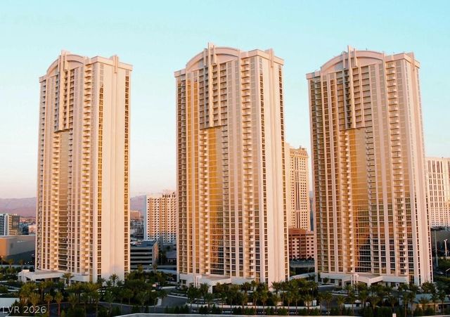 135 East Harmon Avenue 3520, Las Vegas, NV 89109