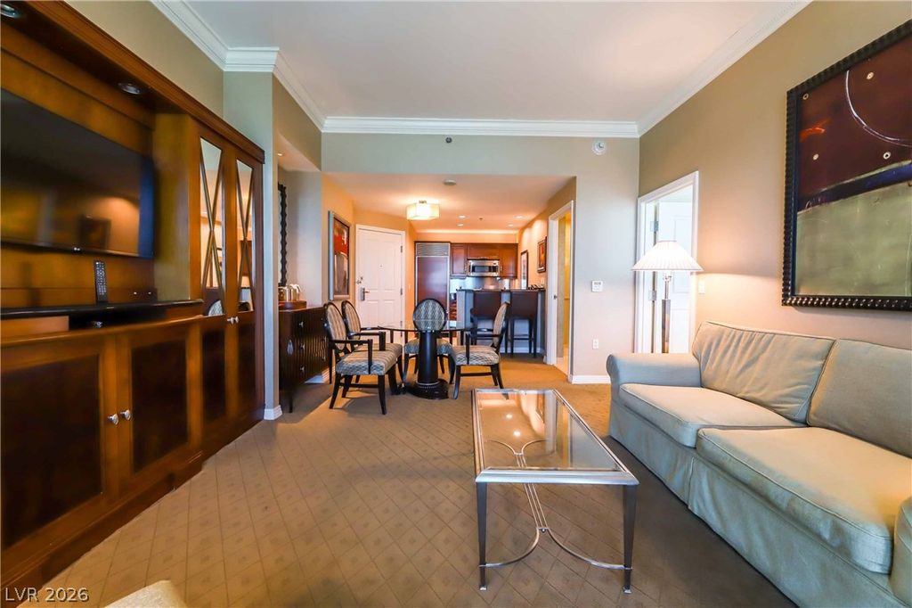 135 East Harmon Avenue 3520, Las Vegas, NV 89109 — photo 2