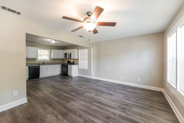 102 Barton Street, Crandall, TX 75114