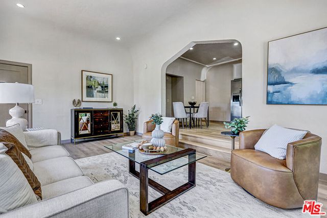 1803 S Sycamore Avenue, Los Angeles, CA 90019