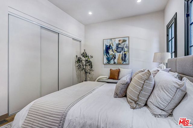 1803 S Sycamore Avenue, Los Angeles, CA 90019