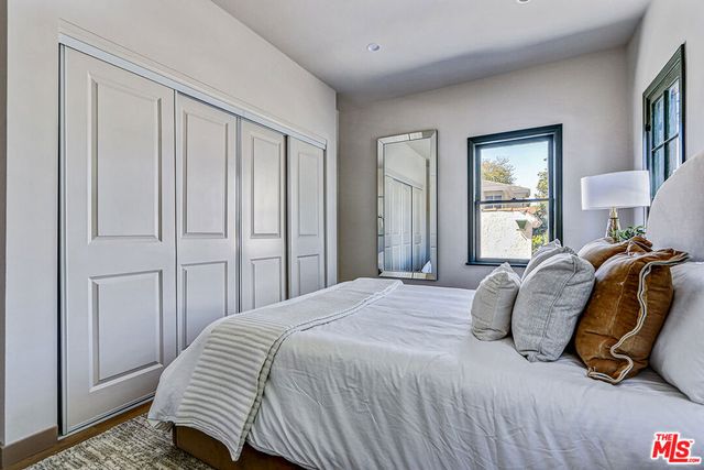 1803 S Sycamore Avenue, Los Angeles, CA 90019