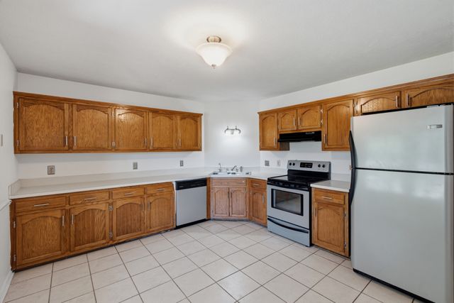 197 Sanders Dr, La Vergne, TN 37086