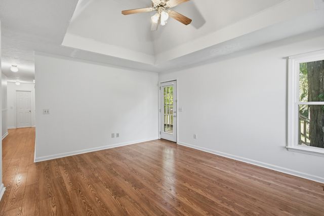 197 Sanders Dr, La Vergne, TN 37086