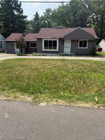 21613 Wallace Drive, Southfield, MI 48075