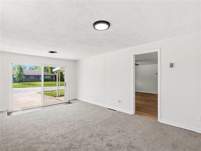 2303 Owendale Drive, West Carrollton, OH 45439