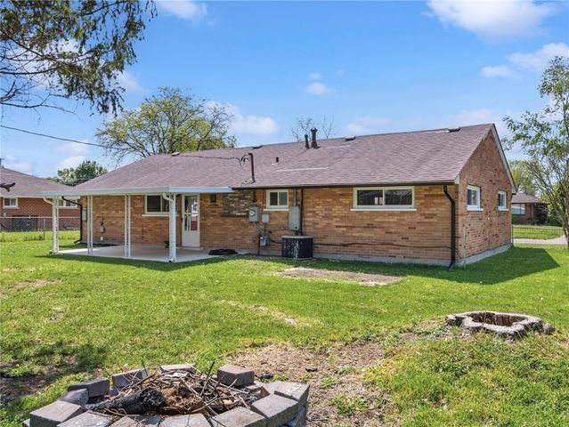 2303 Owendale Drive, West Carrollton, OH 45439