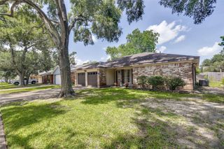 16131 White Star Drive, Houston, TX 77062