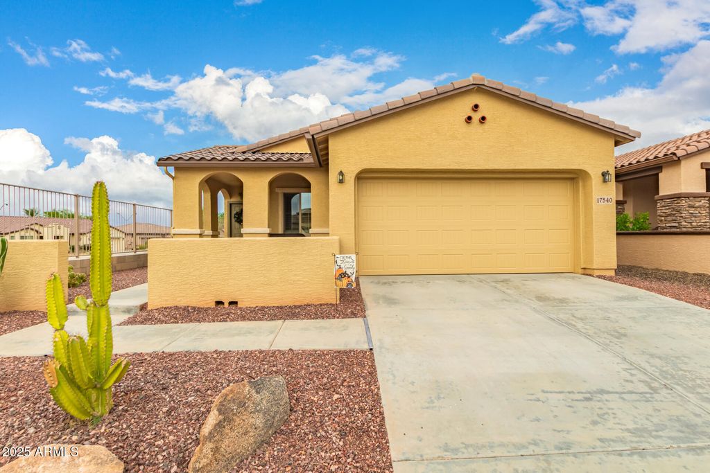 17540 W GLENHAVEN Drive, Goodyear, AZ 85338