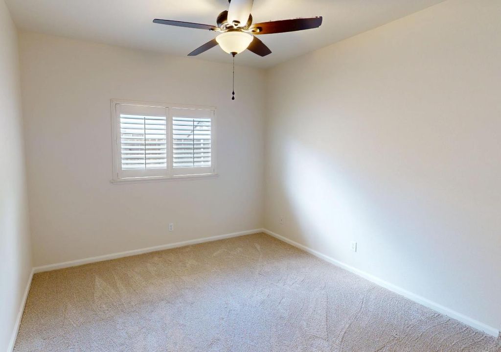 Image 34 of property listing at 9821 N Sierra Vista Avenue, Fresno, CA 93720