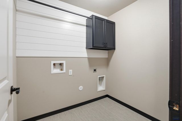 1203 KODIAK DRIVE, Box Elder, SD 57719