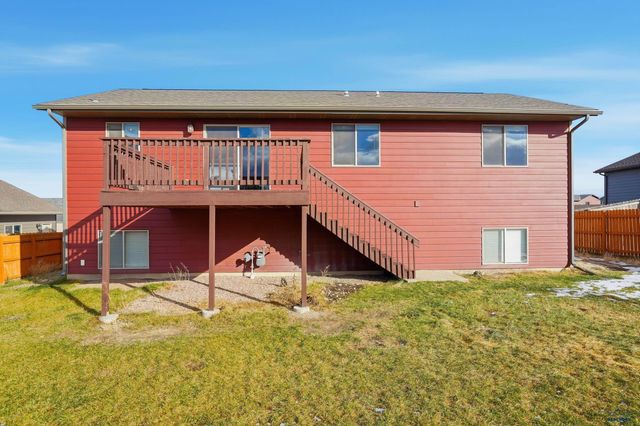 1203 KODIAK DRIVE, Box Elder, SD 57719