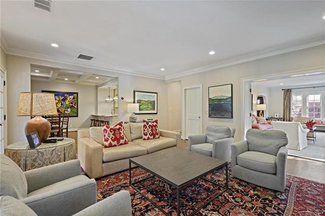 12 Camden NE Road, Atlanta, GA 30309