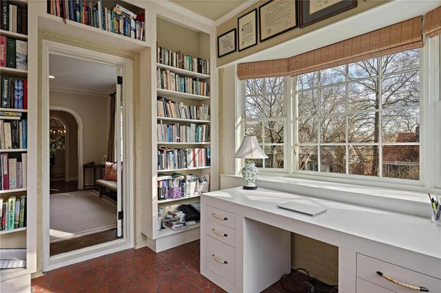 12 Camden NE Road, Atlanta, GA 30309