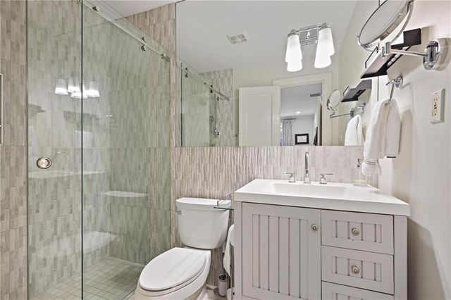 12 Camden NE Road, Atlanta, GA 30309