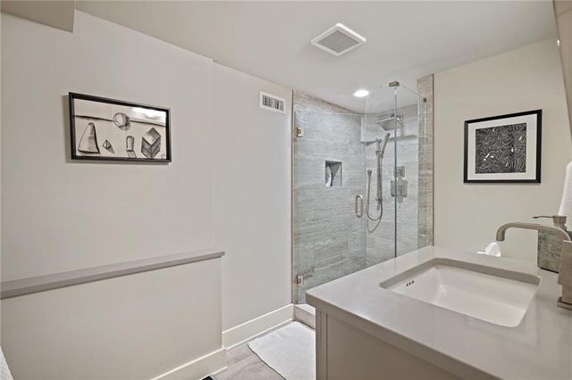 12 Camden NE Road, Atlanta, GA 30309